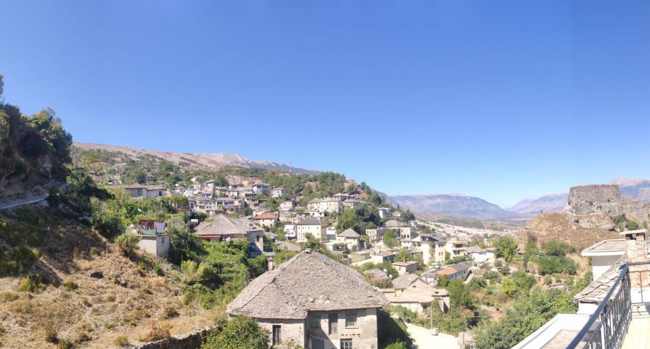 Kale Guesthouse Gjirokastër Exteriör bild