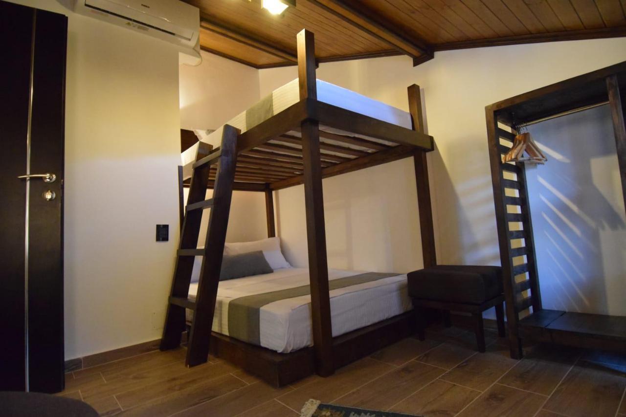 Kale Guesthouse Gjirokastër Exteriör bild