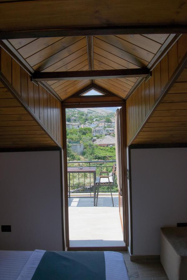 Kale Guesthouse Gjirokastër Exteriör bild