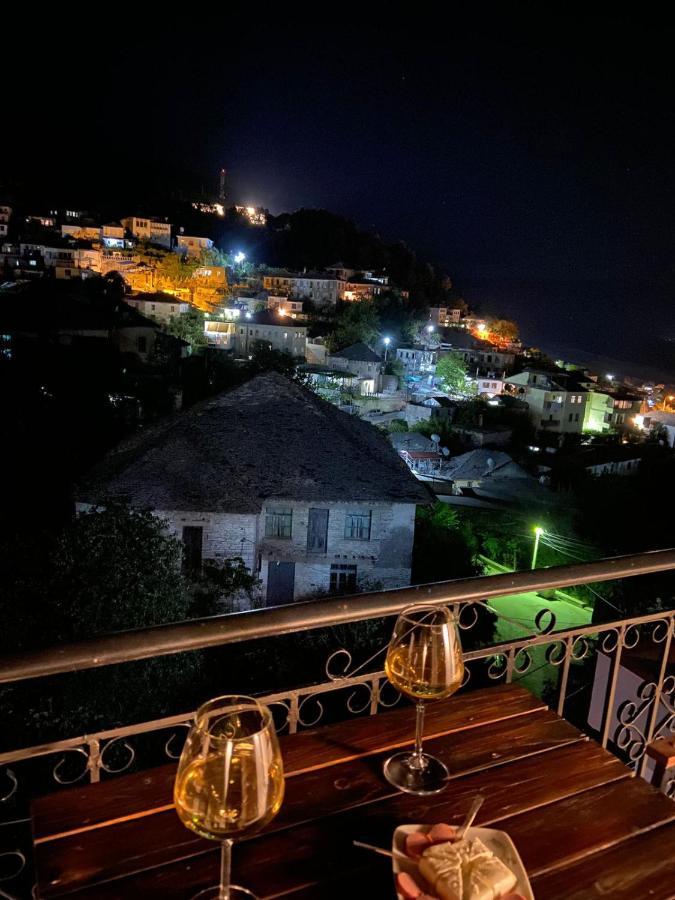 Kale Guesthouse Gjirokastër Exteriör bild
